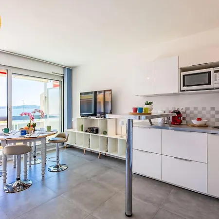 Apartment Le Grand Large-6 By Interhome Sainte-Maxime